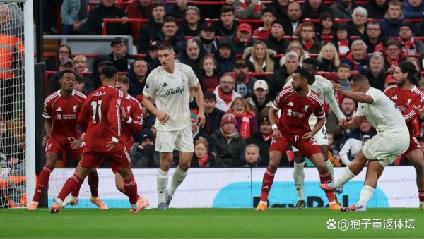 皇冠体育app 豪门悲喜夜 利物浦0-3坠入下半区 巴萨4-0登顶 曼城1-2被蓝军超越